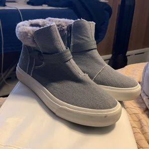 Brand New shoes, size 7.5